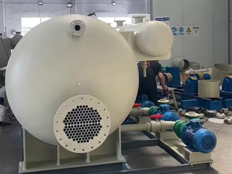 PP卧式真空机组制作中